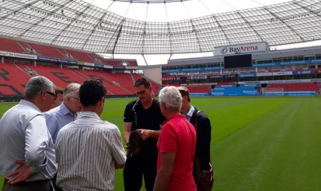 Hemos pisado la ‘alfombra’ del estadio BayArena, en Leverkusen