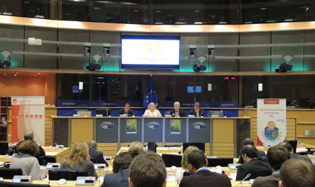 Presentación del Grupo de Innovación Sostenible (GIS) en el Parlamento Europeo