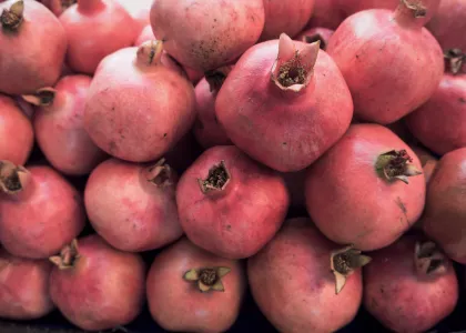 fruits pomegranate-title